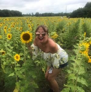 Meet your Posher, Paula